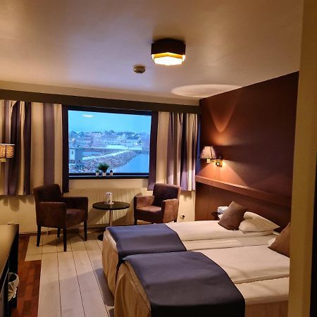 Vardo Hotel Екстериор снимка