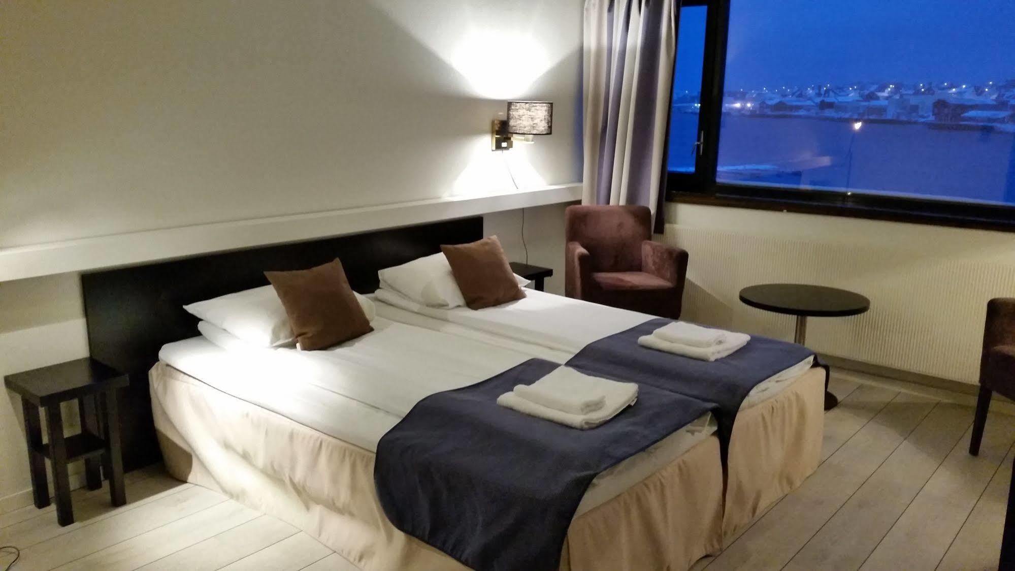 Vardo Hotel Екстериор снимка